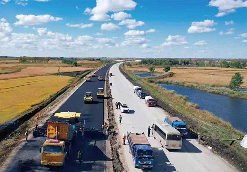 绥化至大庆高速公路工程建设项目.jpg