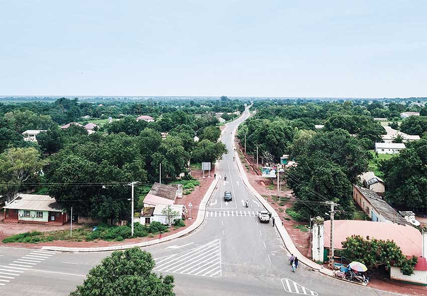 援冈比亚上河区公路桥梁项目.jpg